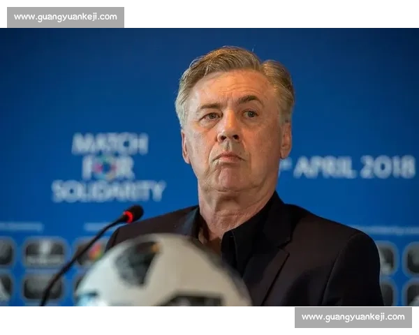 阿隆索执教风格揭秘:铁血治军似弗里克,迥异安切洛蒂儒雅风范